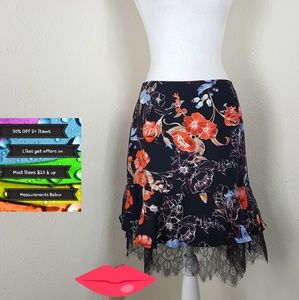 🆕️Size 14 Lace Trim Floral Skirt